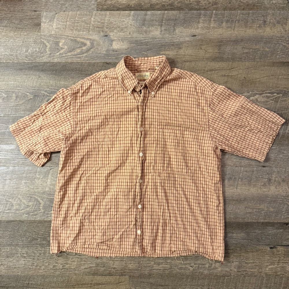 Men's Saint John's Bay Cut Button Up size Medium